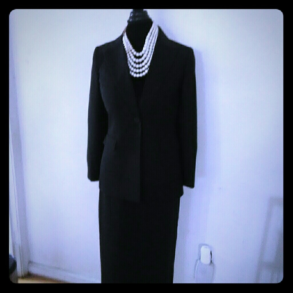 Suit  LeSuit